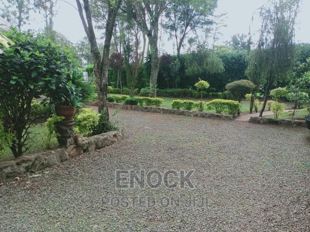 6bdrm Bungalow in Car Wash, Kimumu for sale