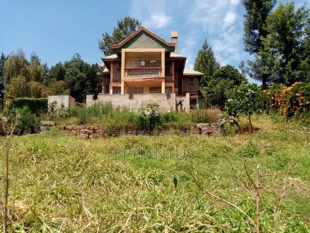 6.5 Acres Land With a 4 Bedroom House for Sale