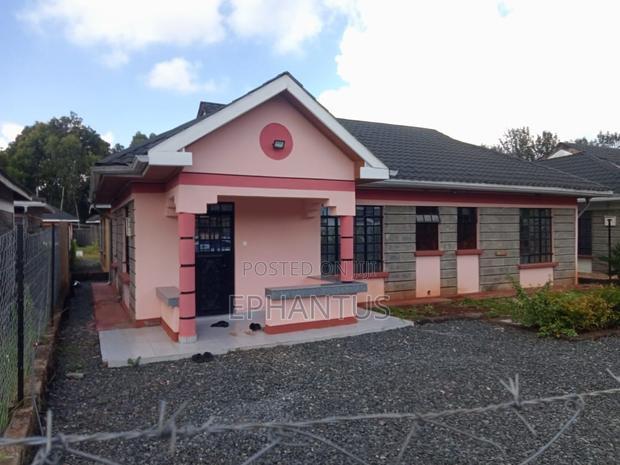3bdrm Bungalow in Kenyatta Road for sale