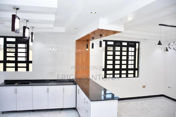 5bdrm Maisonette in Zebra, Utawala for sale