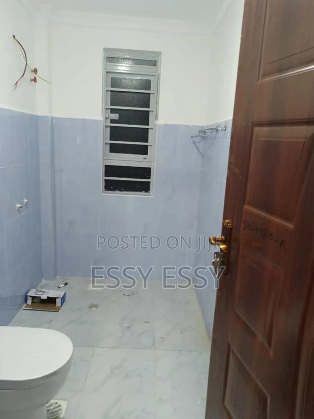 4bdrm Maisonette in Tola Estate for sale