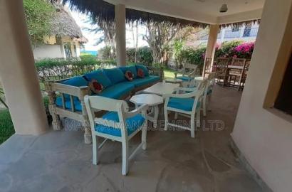 Furnished 2bdrm Villa in Park Marine, Town Centre for sale