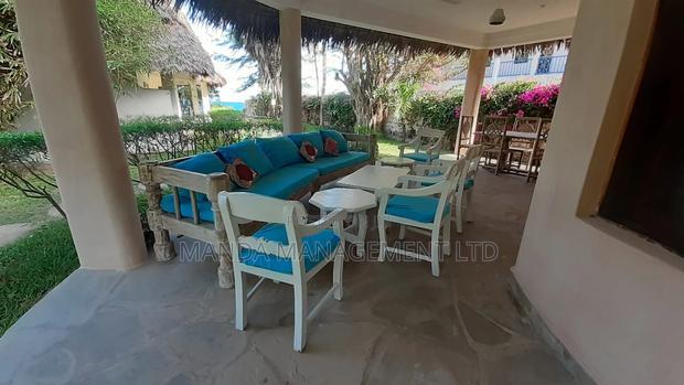 Furnished 2bdrm Villa in Park Marine, Town Centre for sale