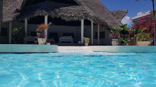 Furnished 4bdrm Villa in Shella for sale