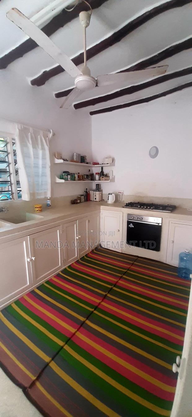Furnished 3bdrm Villa in Town Centre for rent