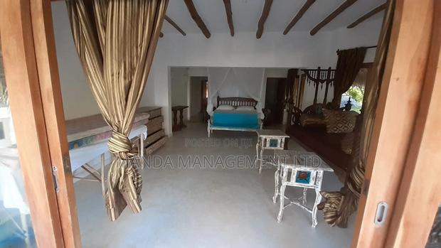 Furnished 2bdrm Villa in Park Marine, Town Centre for sale