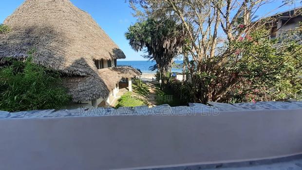 Furnished 2bdrm Villa in Park Marine, Town Centre for sale