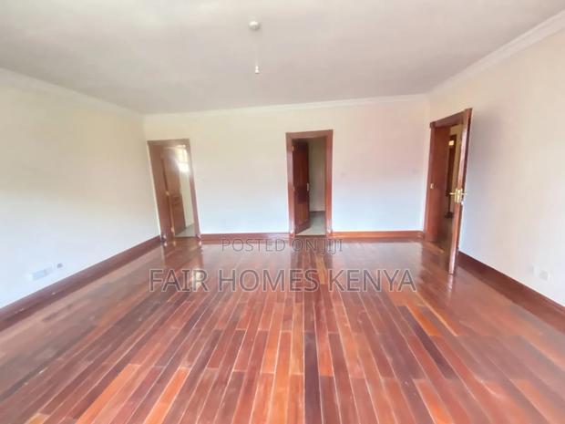 4bdrm Townhouse / Terrace in Maji Mazuri, Lavington for rent