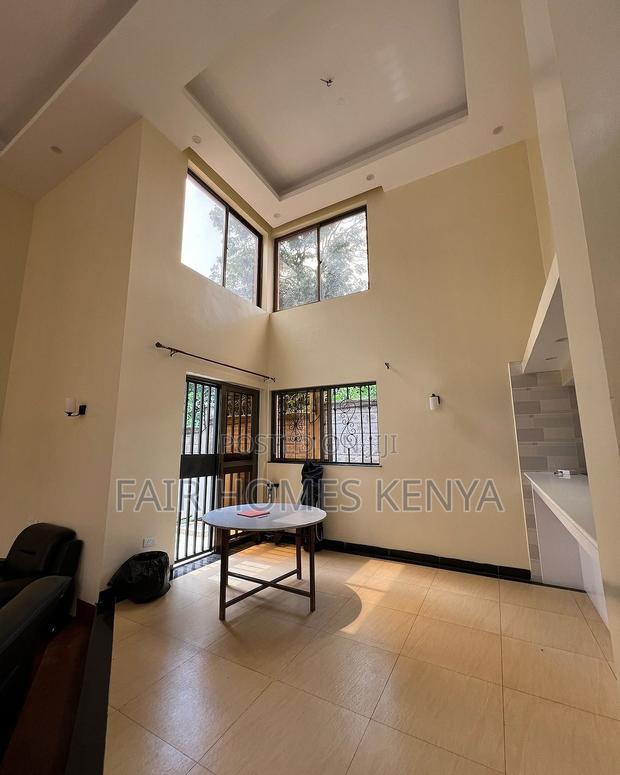5bdrm Townhouse/Terrace in Chalbi Drive, Lavington for sale