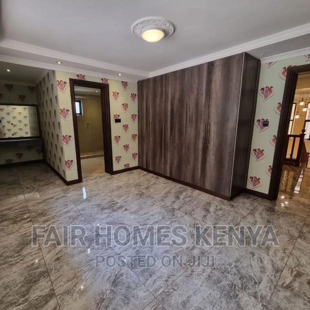 4bdrm Townhouse / Terrace in Kanjata Road, Lavington for rent