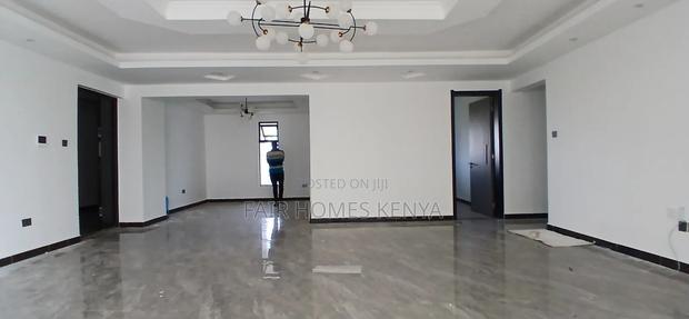4bdrm Apartment in Valley Arcade, Lavington for sale