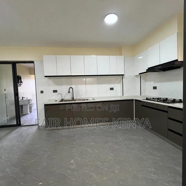 4bdrm Apartment in Othaya Road, Lavington for sale