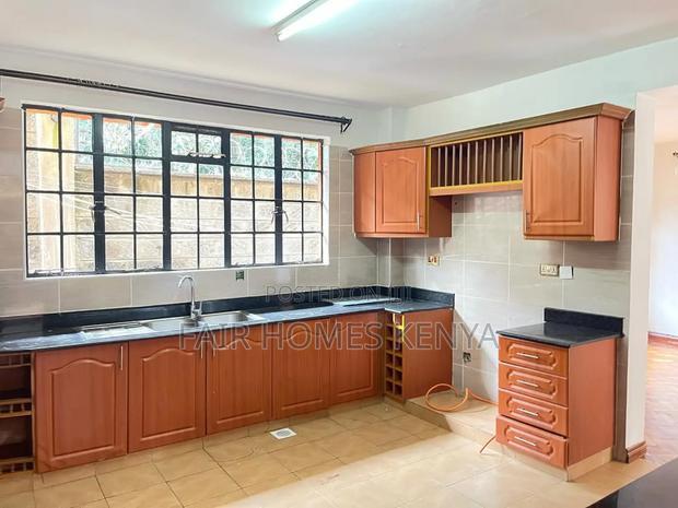 4bdrm Townhouse / Terrace in Riara Road, Lavington for rent