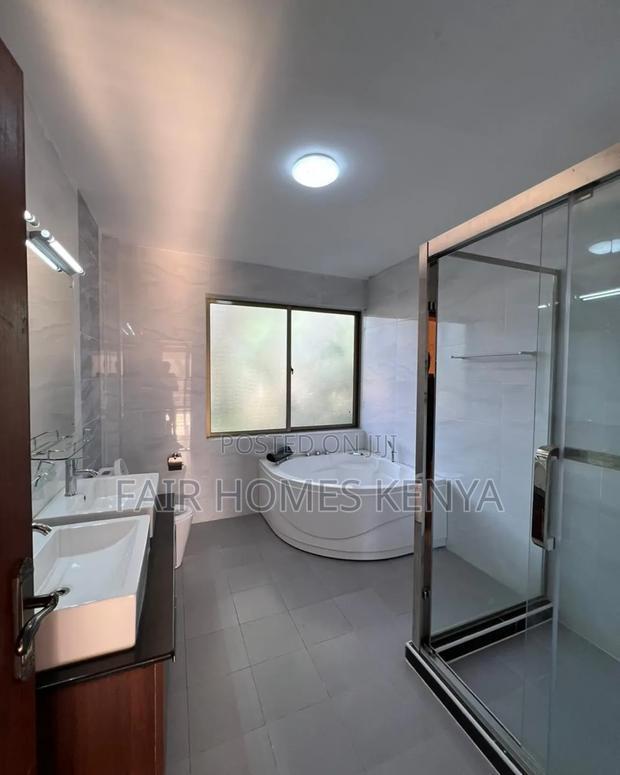 5bdrm Townhouse / Terrace in Chalbi Drive, Lavington for rent