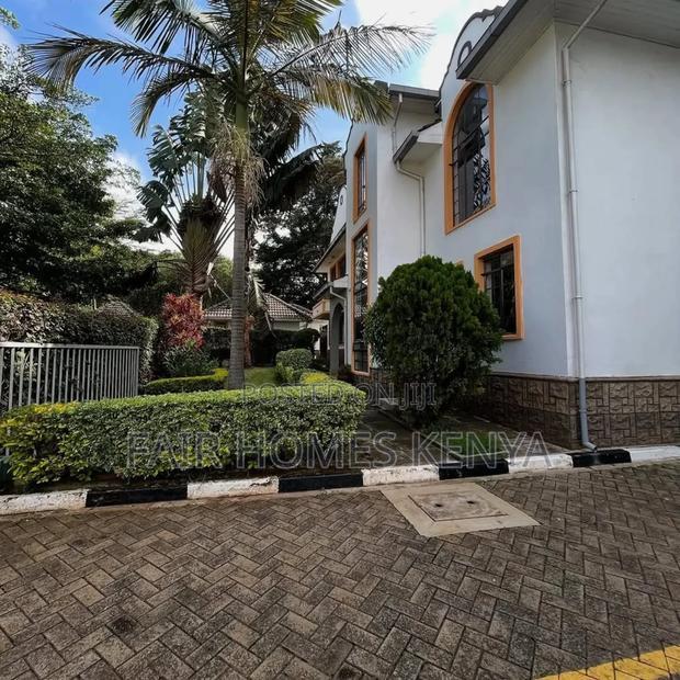 5bdrm Townhouse / Terrace in Lavington Mall for rent