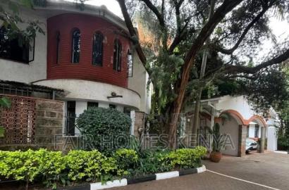 5bdrm Townhouse / Terrace in Riverside Drive, Lavington for rent