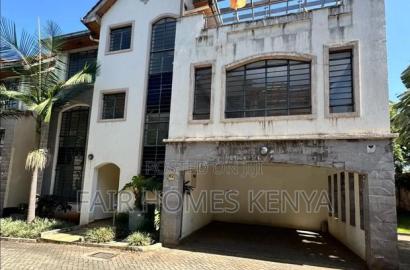 5bdrm Townhouse/Terrace in Convent Drive, Lavington for sale