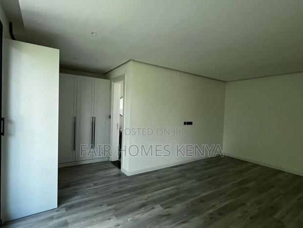 5bdrm Townhouse/Terrace in Chalbi Drive, Lavington for sale