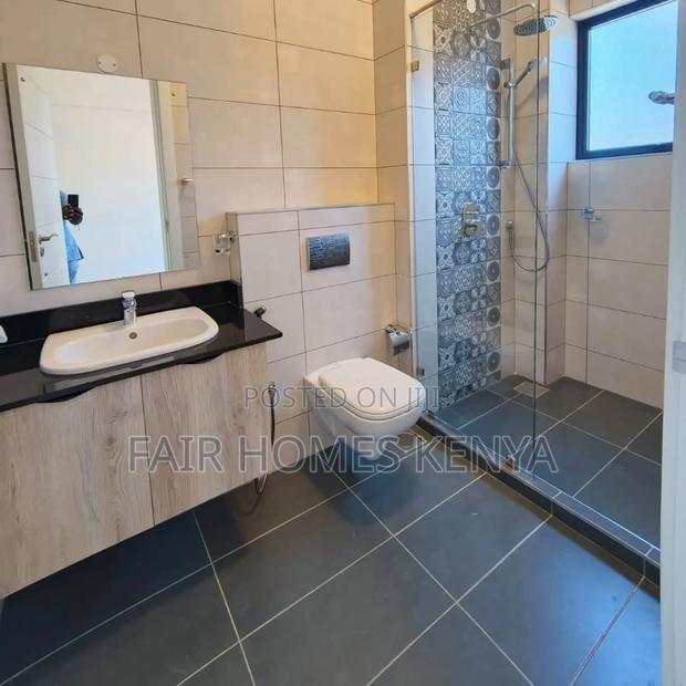 2bdrm Apartment in Muthangari Road, Lavington for rent