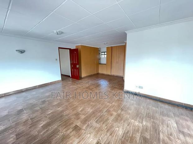 4bdrm Townhouse / Terrace in Riara Road, Lavington for rent