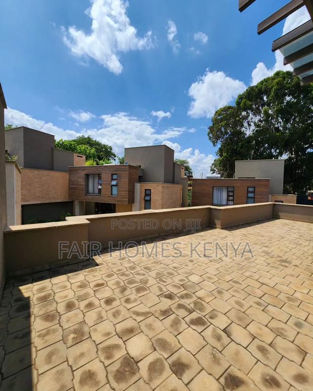 4bdrm Townhouse/Terrace in Chalbi Drive, Lavington for sale
