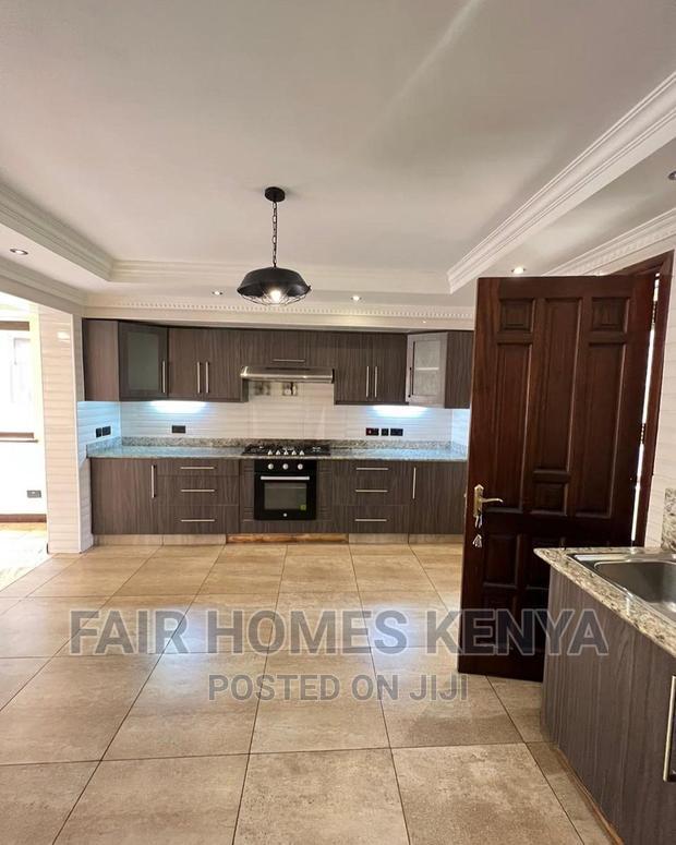 4bdrm Townhouse / Terrace in Kanjata Road, Lavington for rent