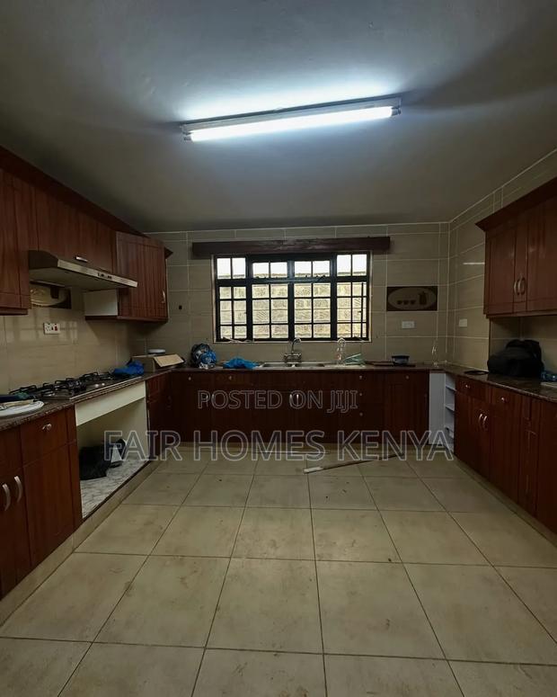 4bdrm Townhouse / Terrace in Valley Arcade, Lavington for rent
