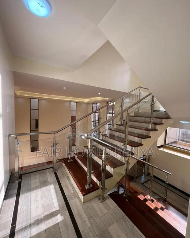 5bdrm Townhouse / Terrace in Chalbi Drive, Lavington for rent