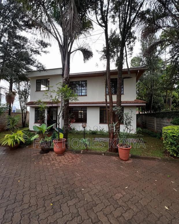 3bdrm Townhouse / Terrace in Lavington Green for rent