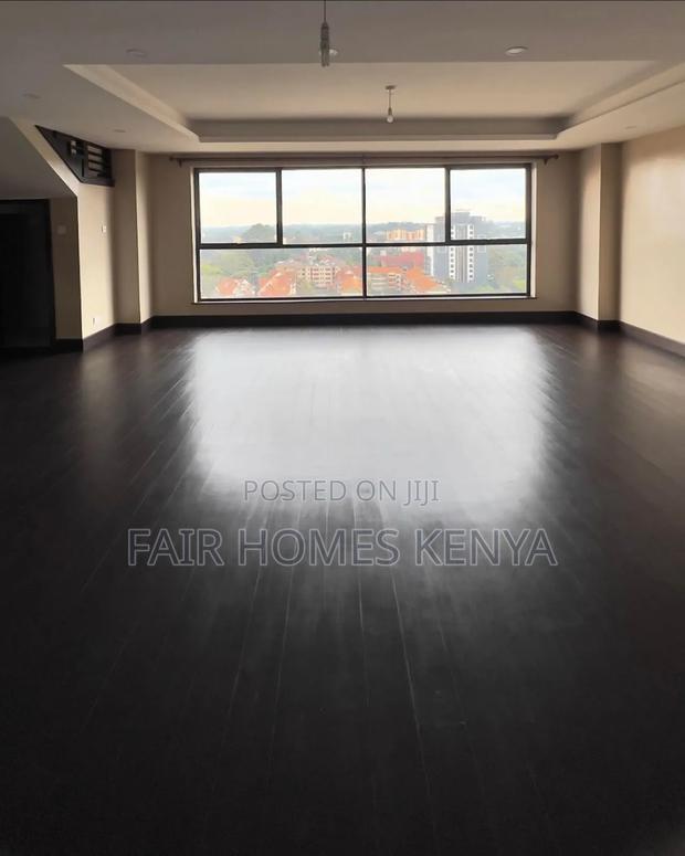 4bdrm Duplex in Valley Arcade, Lavington for sale