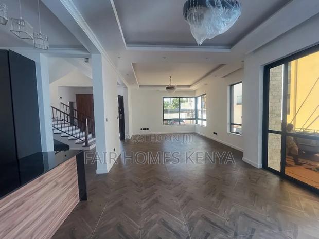 4bdrm Townhouse/Terrace in Mageta Road, Lavington for sale