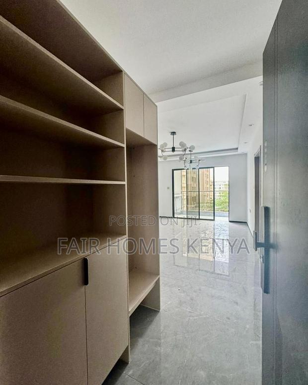 1bdrm Apartment In Othaya Road, Kileleshwa For Sale