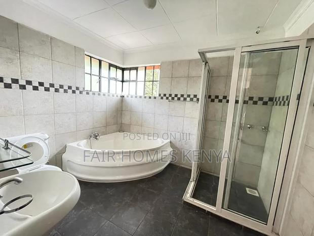 4bdrm Townhouse / Terrace in Riara Road, Lavington for rent