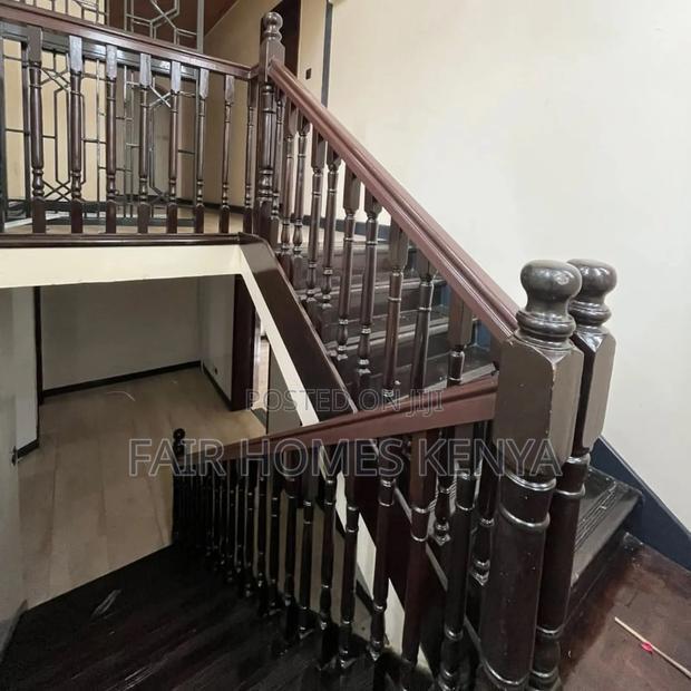 5bdrm Townhouse / Terrace in Riverside Drive, Lavington for rent
