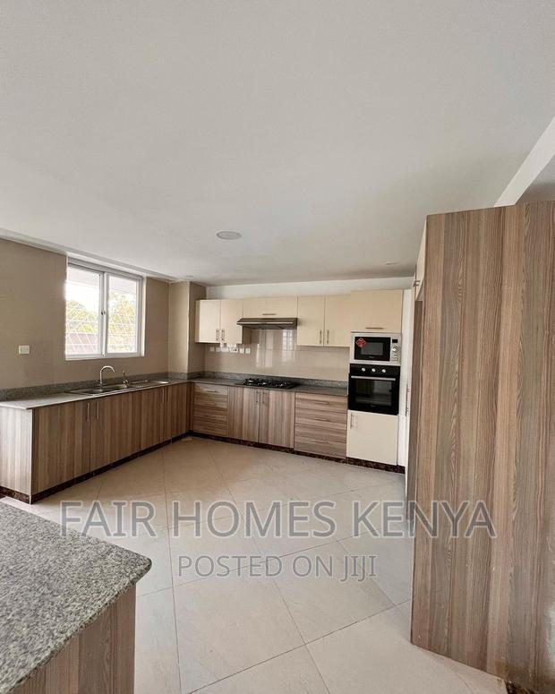3bdrm Apartment in Hatheru Road, Lavington for rent