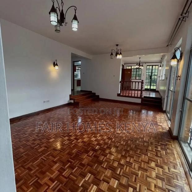 5bdrm Townhouse / Terrace in Lavington Mall for rent