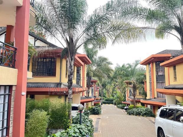 4bdrm Townhouse / Terrace in Riara Road, Lavington for rent