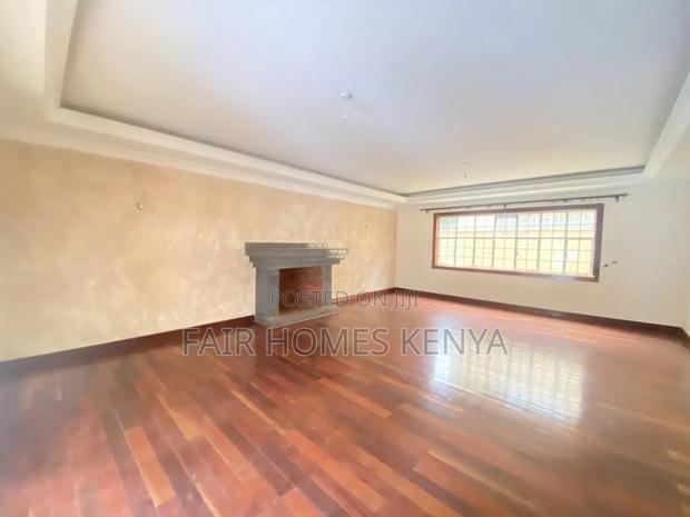4bdrm Townhouse / Terrace in Maji Mazuri, Lavington for rent