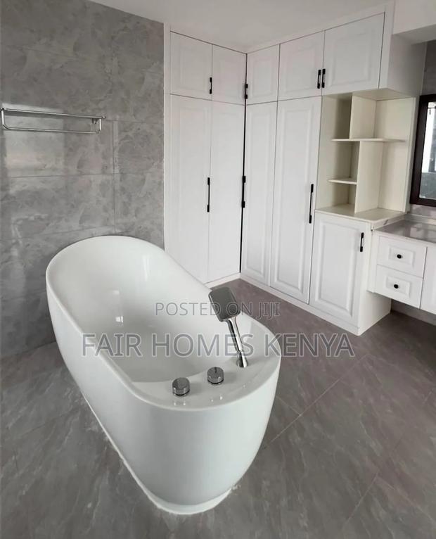 3bdrm Apartment in Lenana Road, Kilimani for rent