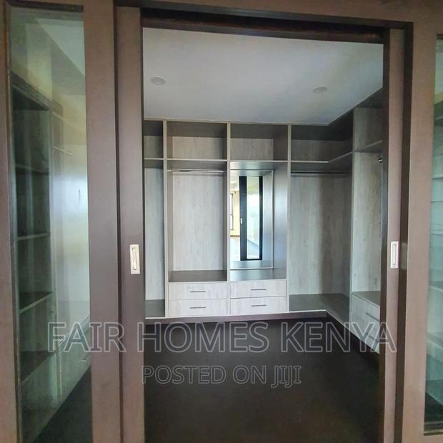 4bdrm Duplex in Valley Arcade, Lavington for sale
