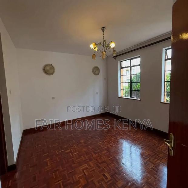 5bdrm Townhouse / Terrace in Lavington Mall for rent