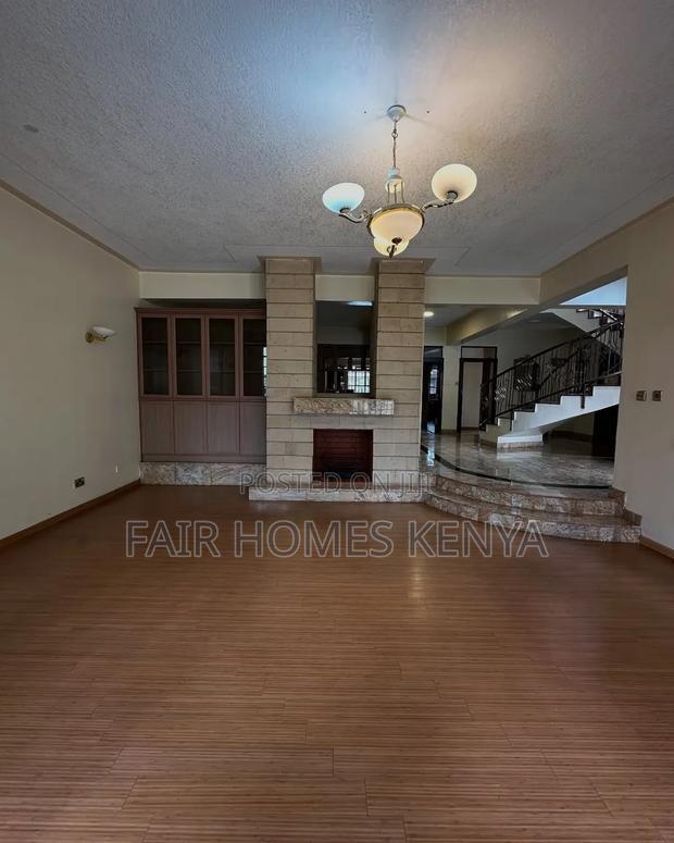 5bdrm Townhouse / Terrace in Convent Drive, Lavington for rent