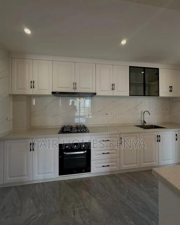 3bdrm Apartment in Lenana Road, Kilimani for rent