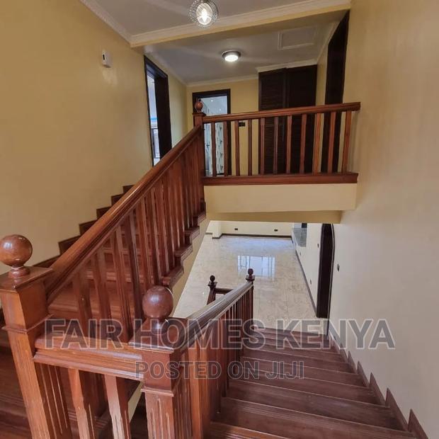4bdrm Townhouse / Terrace in Kanjata Road, Lavington for rent