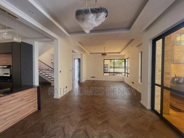4bdrm Townhouse/Terrace in Mageta Road, Lavington for sale