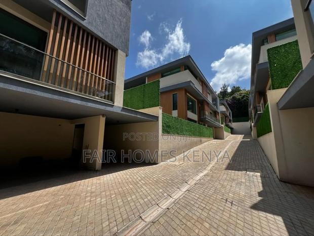 5bdrm Townhouse/Terrace in Chalbi Drive, Lavington for sale