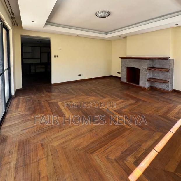 5bdrm Townhouse/Terrace in Convent Drive, Lavington for sale