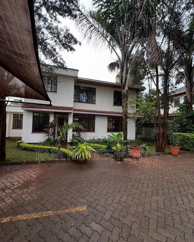 3bdrm Townhouse / Terrace in Lavington Green for rent