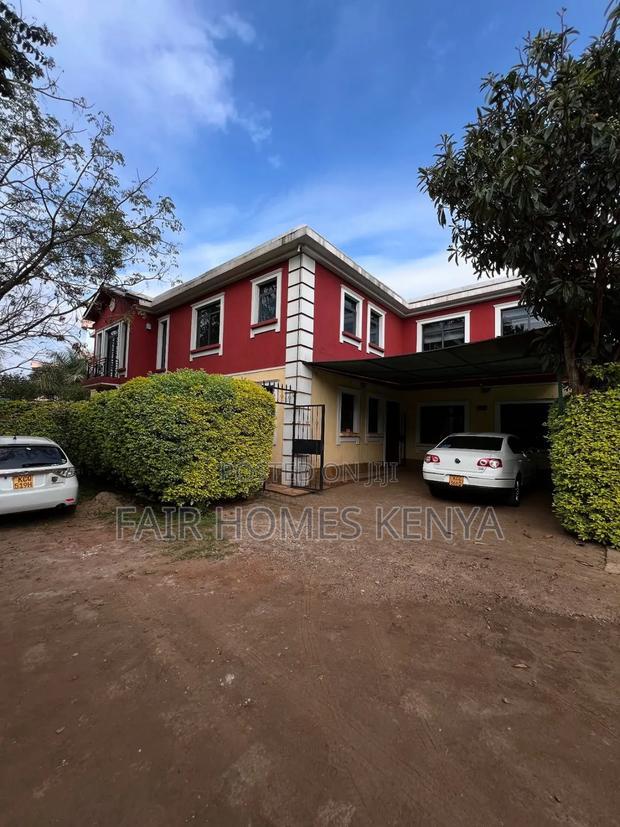 5bdrm Townhouse / Terrace in Kabasiran Avenue, Lavington for rent