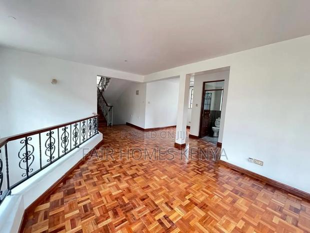 4bdrm Townhouse / Terrace in Riara Road, Lavington for rent